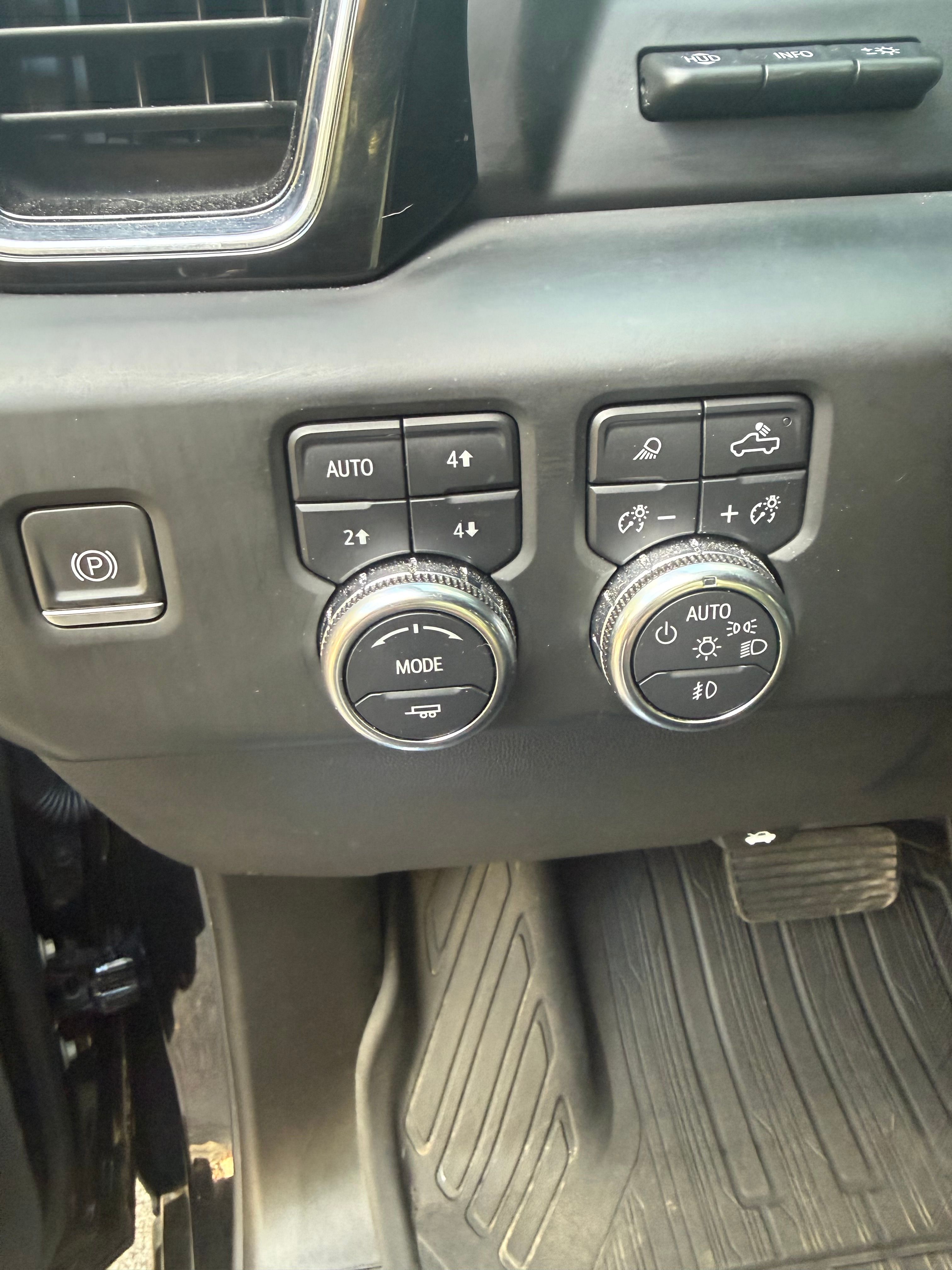 Used 2024 GMC Sierra 1500 Denali AWD/4WD image 29