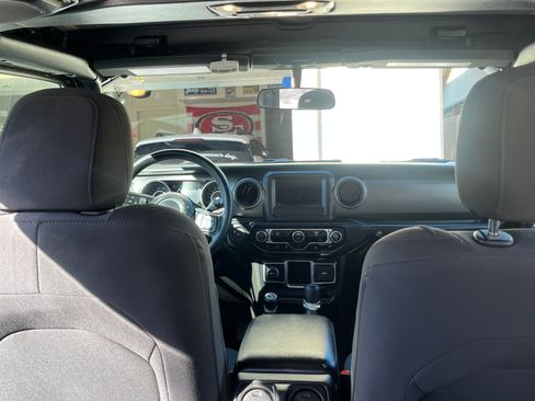 Used 2022 Jeep Wrangler Sport image 17