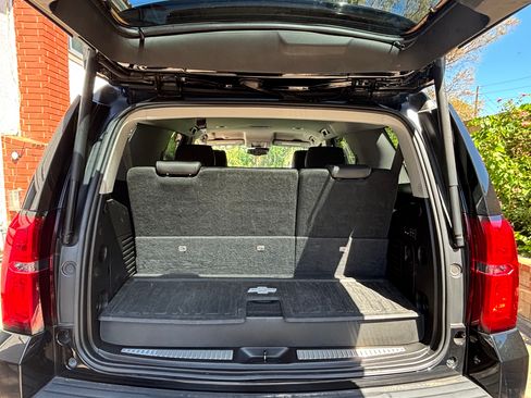 Used 2018 Chevrolet Tahoe Premier w/ RST 6.2L Performance Edition RWD image 22