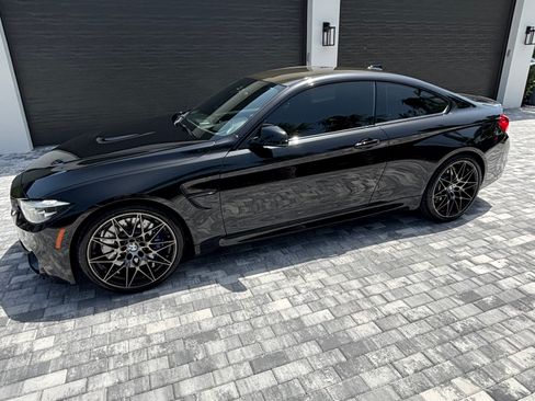 Used 2018 BMW M4 Coupe w/ Competition Package image 5