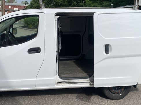 Used 2018 Nissan NV200 SV w/ Navigation Package FWD image 6