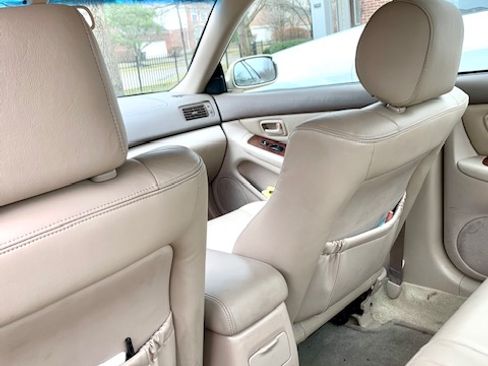 Used 2001 Lexus ES 330 image 9