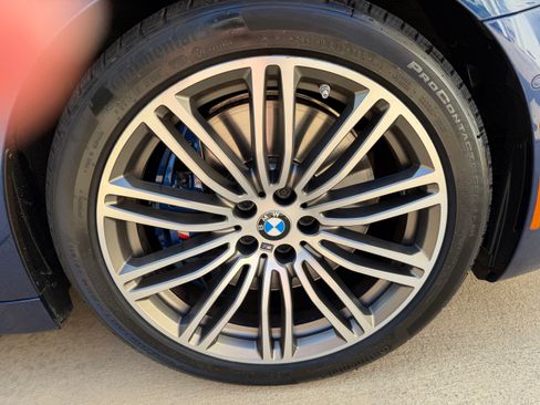 Used 2020 BMW M550i xDrive w/ Executive Package AWD/4WD image 13