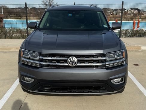 Used 2019 Volkswagen Atlas SEL Premium image 4