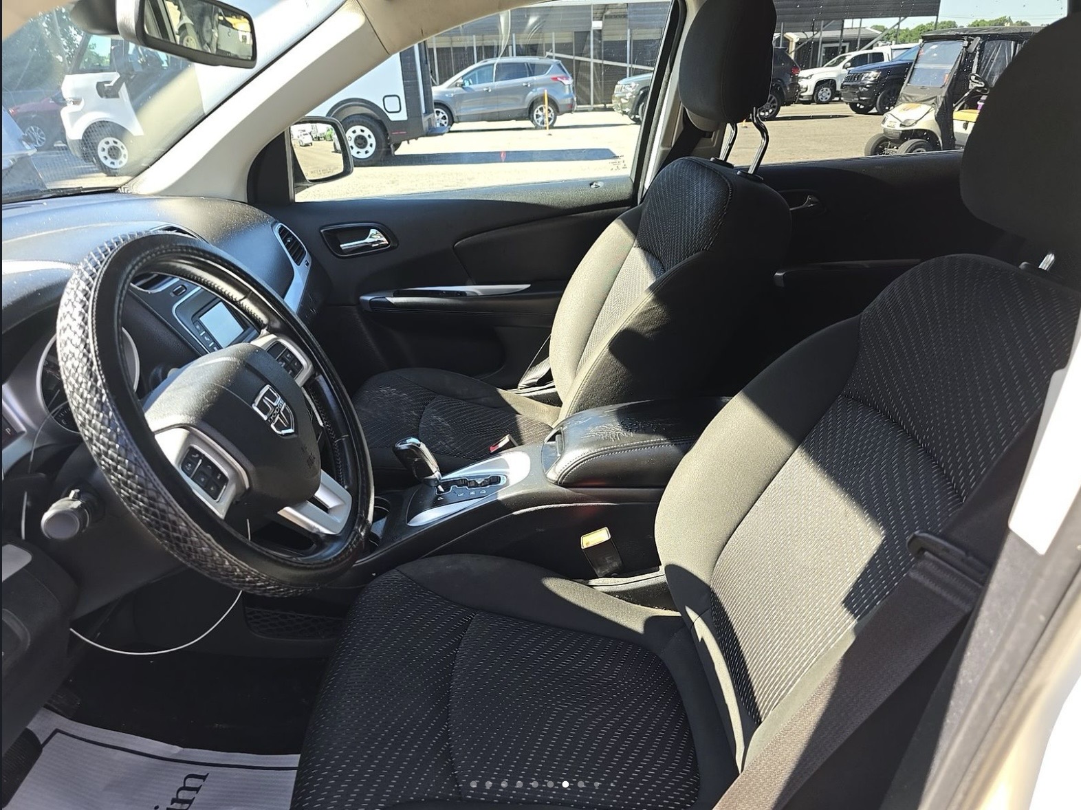 Used 2020 Dodge Journey SE w/ SE Popular Equipment Group FWD image 13