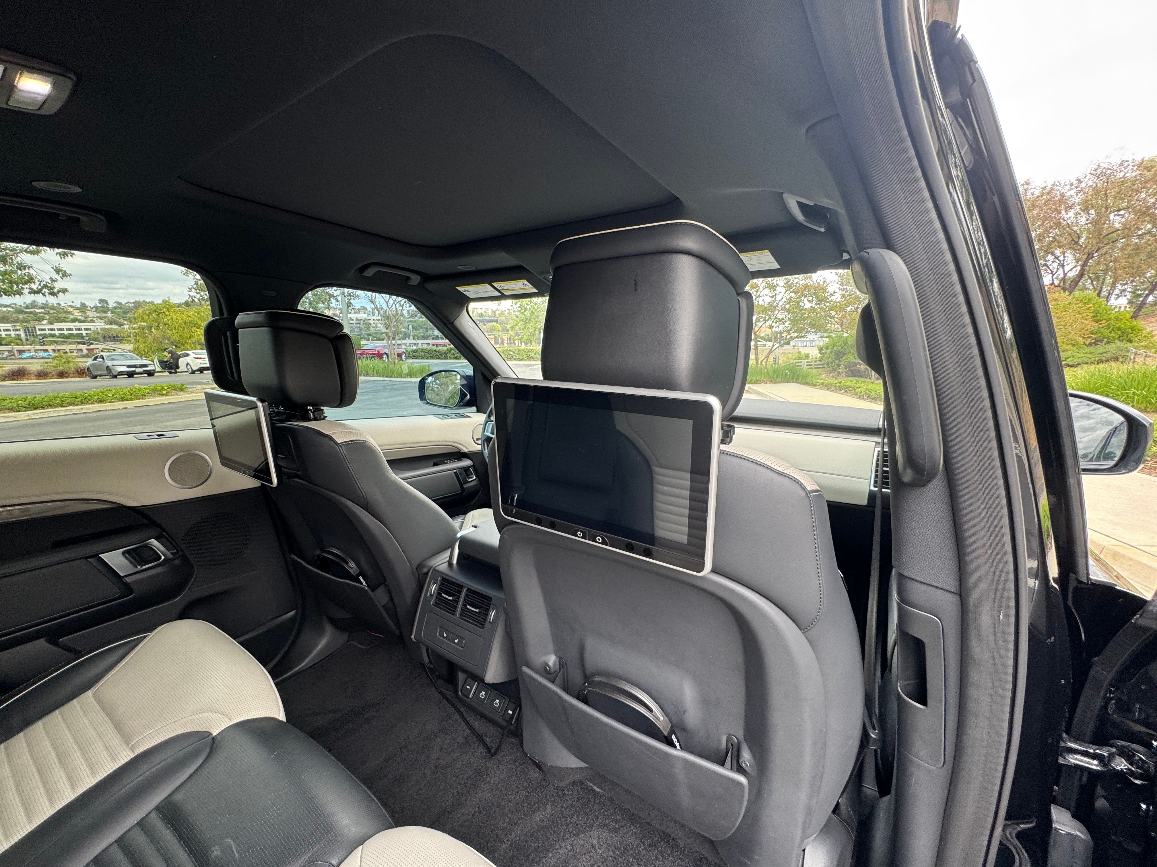 Used 2022 Land Rover Discovery HSE R-Dynamic AWD/4WD image 24