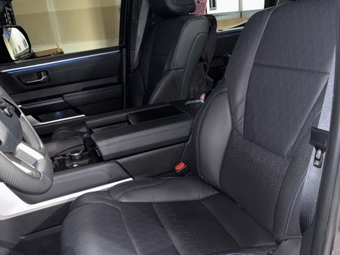 Used 2024 Toyota Tundra Platinum image 17