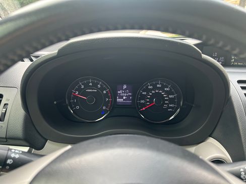 Used 2015 Subaru Forester 2.5i Touring AWD/4WD image 5