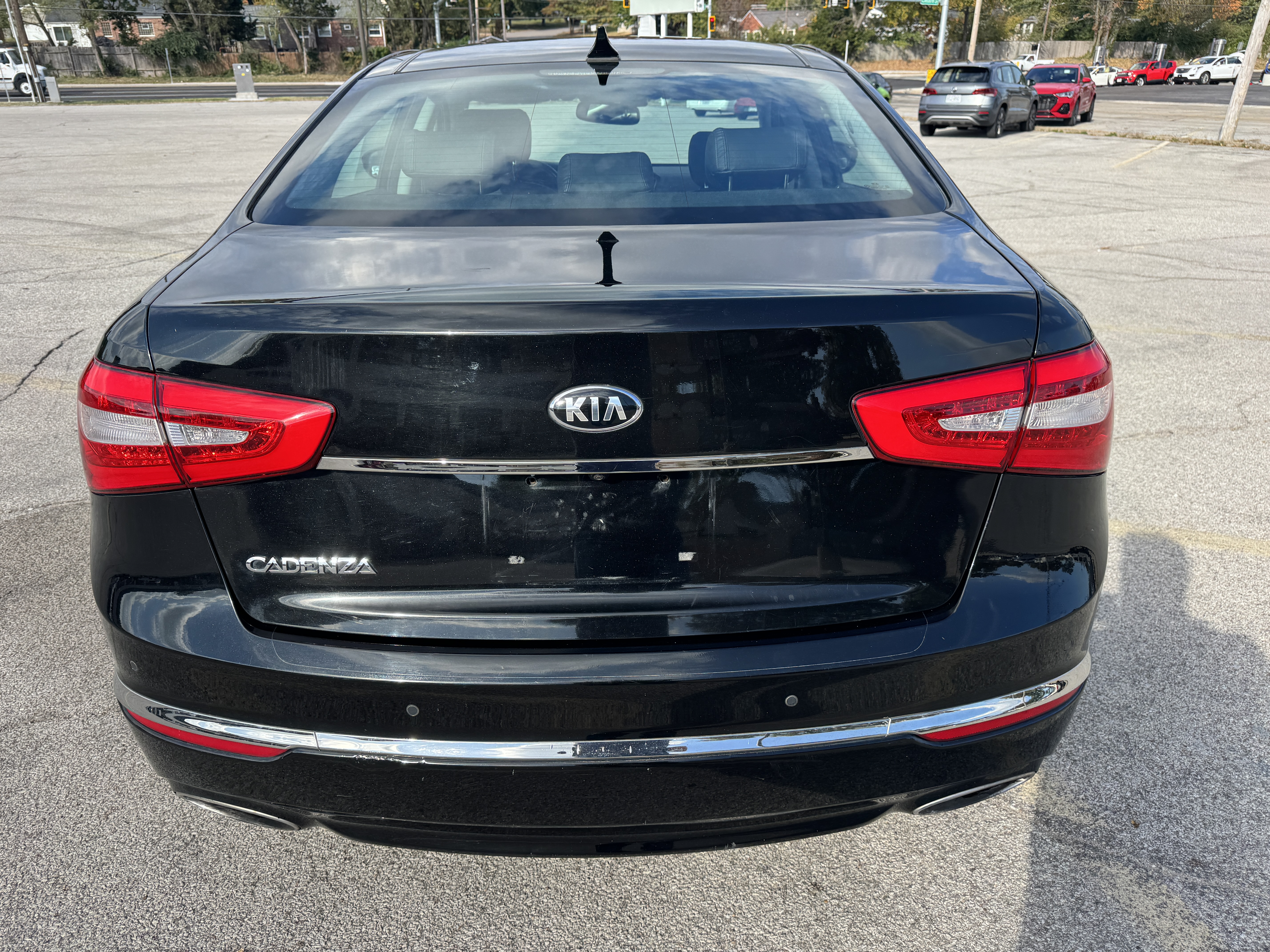 Used 2015 Kia Cadenza Premium w/ Luxury Package FWD image 5