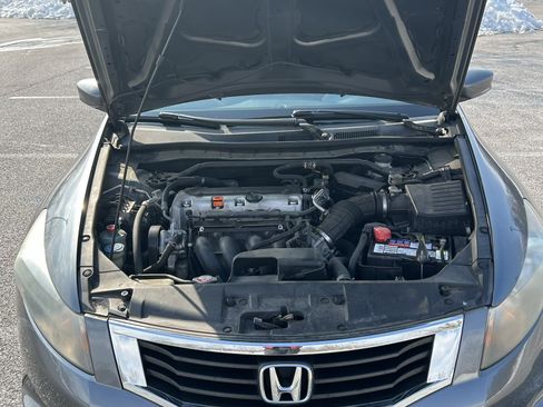 Used 2010 Honda Accord EX image 2