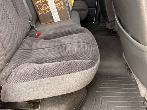 Used 2004 Dodge Ram 2500 Truck SLT w/ Sport Appearance Group image 6