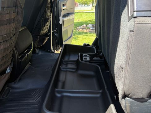 Used 2014 Toyota Tundra SR5 AWD/4WD image 9