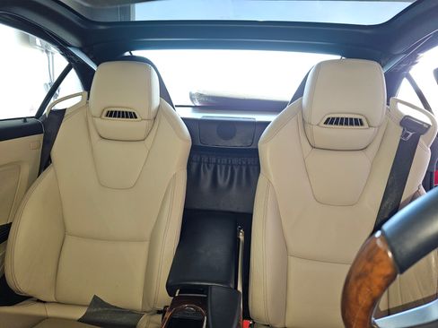 Used 2012 Mercedes-Benz SLK 350 image 9