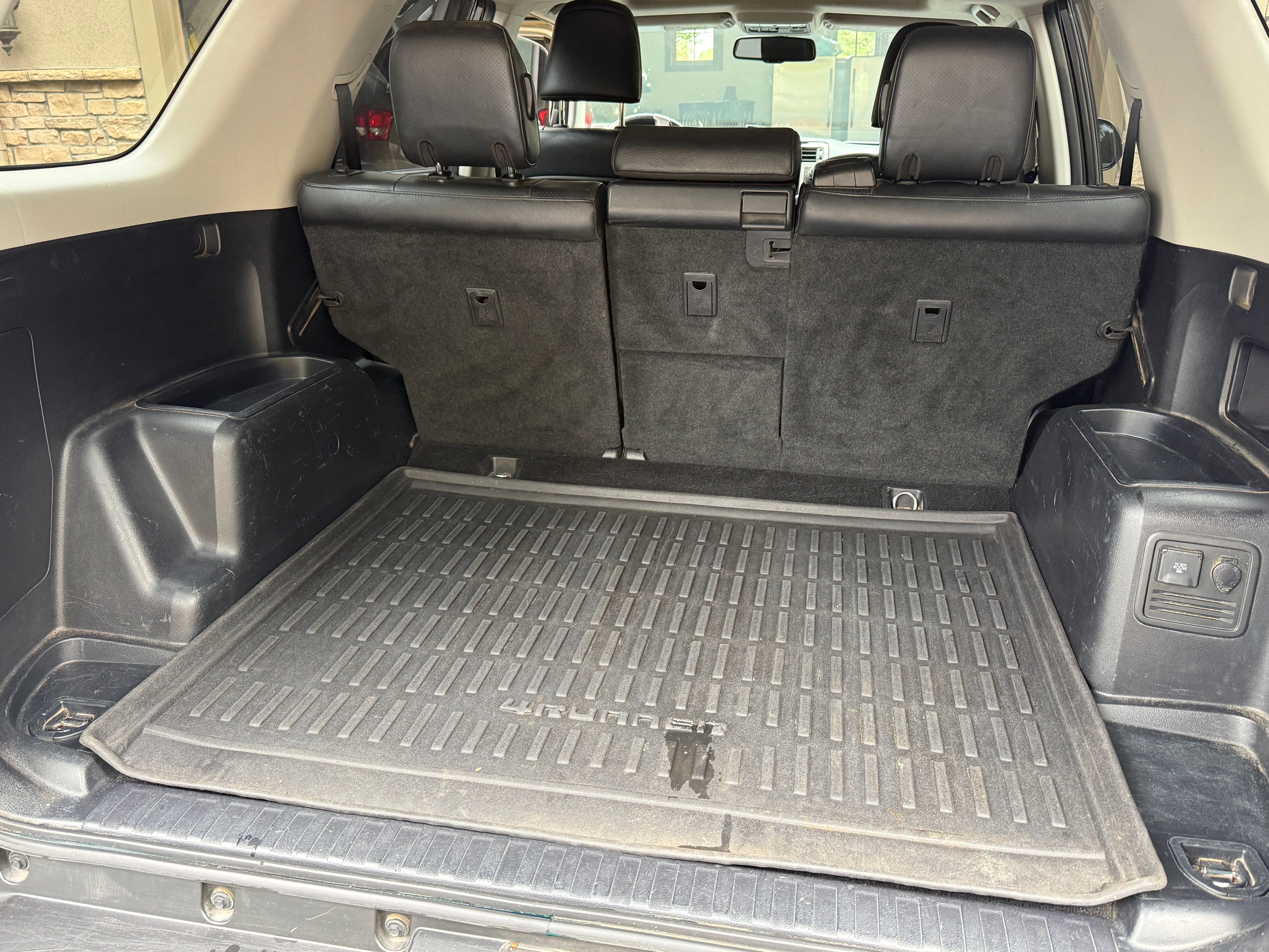 Used 2012 Toyota 4Runner Limited AWD/4WD image 8