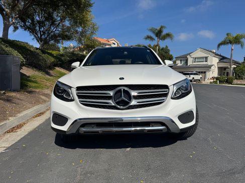 Used 2019 Mercedes-Benz GLC 350e 4MATIC image 21