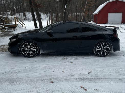 Used 2019 Honda Civic Si image 2