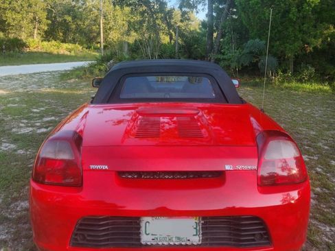 Used 2002 Toyota MR2 image 5