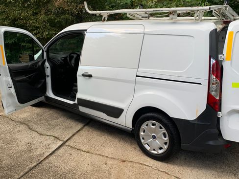 Used 2016 Ford Transit Connect XL image 11