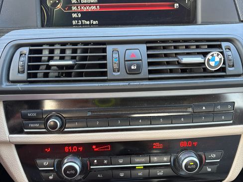 Used 2013 BMW 528i Sedan RWD image 29