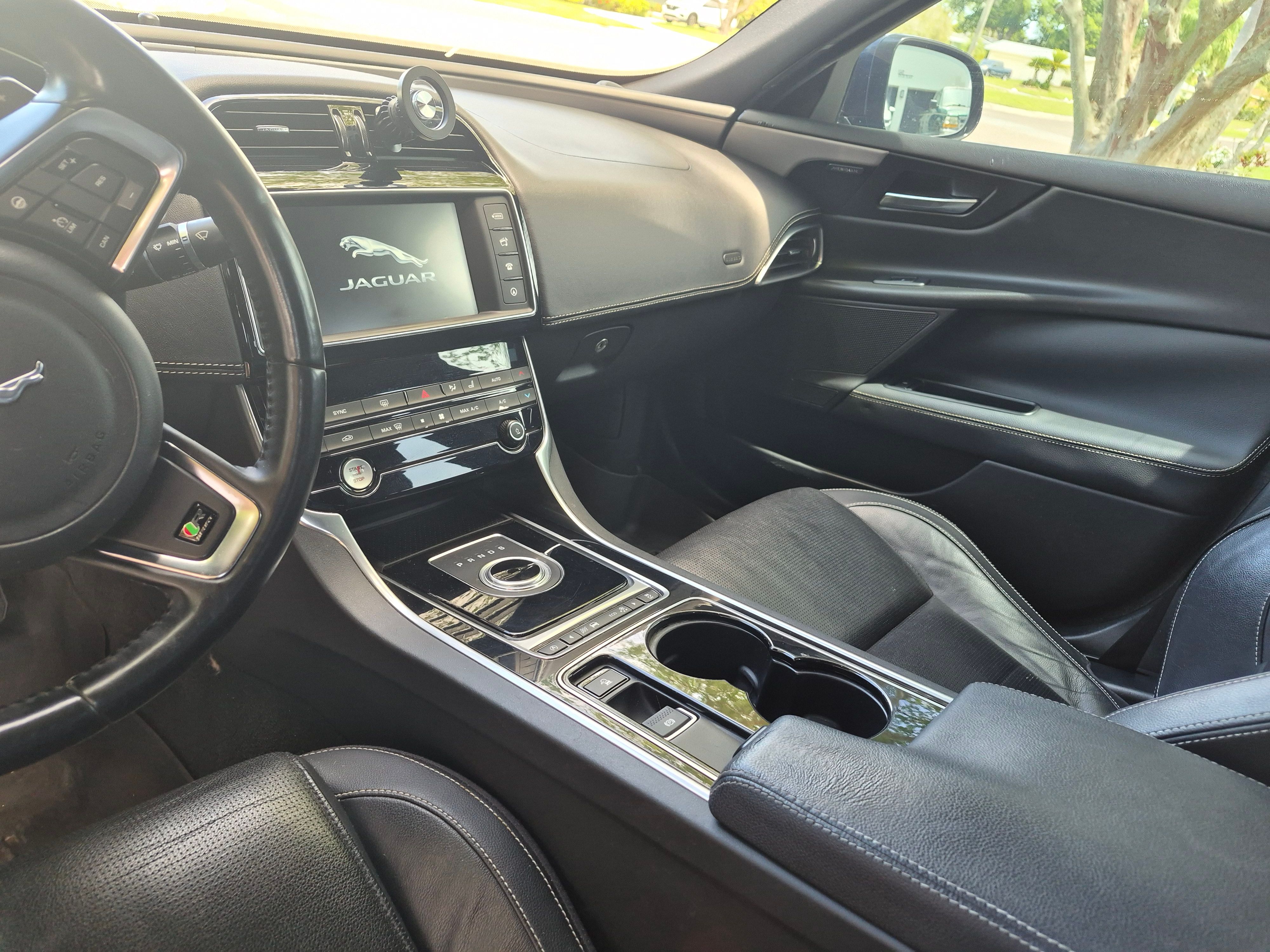Used 2017 Jaguar XE R-Sport RWD image 1