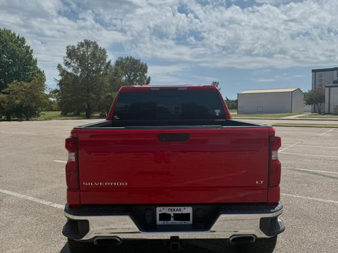 Used 2019 Chevrolet Silverado 1500 LT w/ Texas Edition AWD/4WD image 2