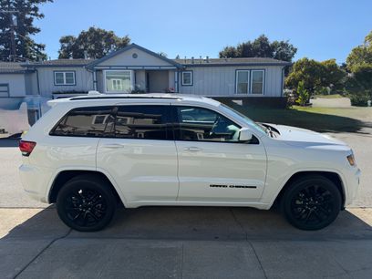 Used 2020 Jeep Grand Cherokee Altitude