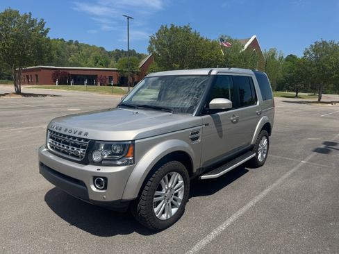 Used 2016 Land Rover LR4 HSE LUX image 13
