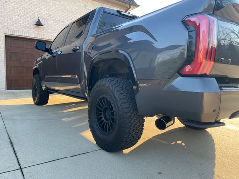 Used 2022 Toyota Tundra Platinum w/ Advanced Package image 6