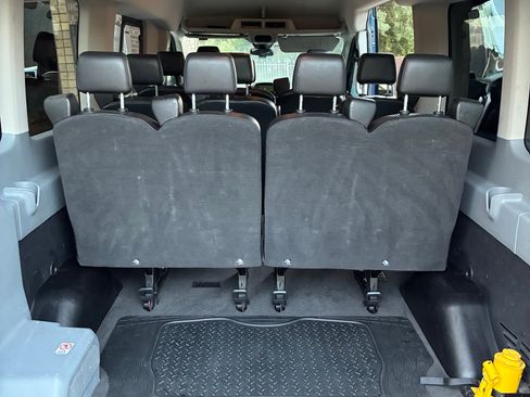 Used 2019 Ford Transit 350 XLT RWD image 21