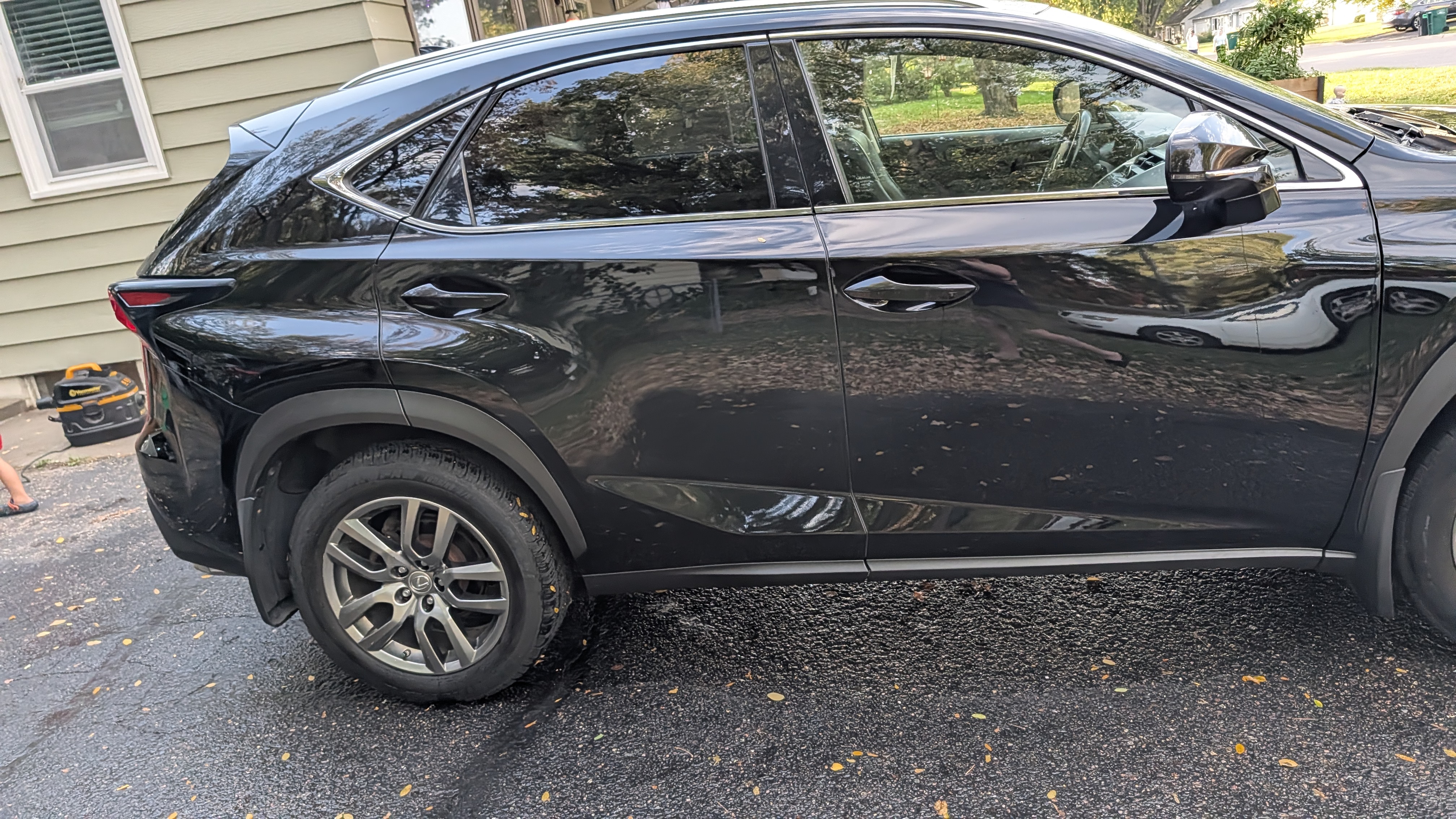 Used 2015 Lexus NX 200t AWD w/ Premium Package image 5