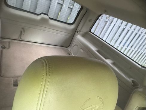 Used 2005 Cadillac Escalade ESV AWD image 15