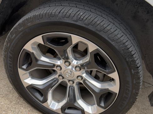 Used 2021 RAM 1500 Limited image 8