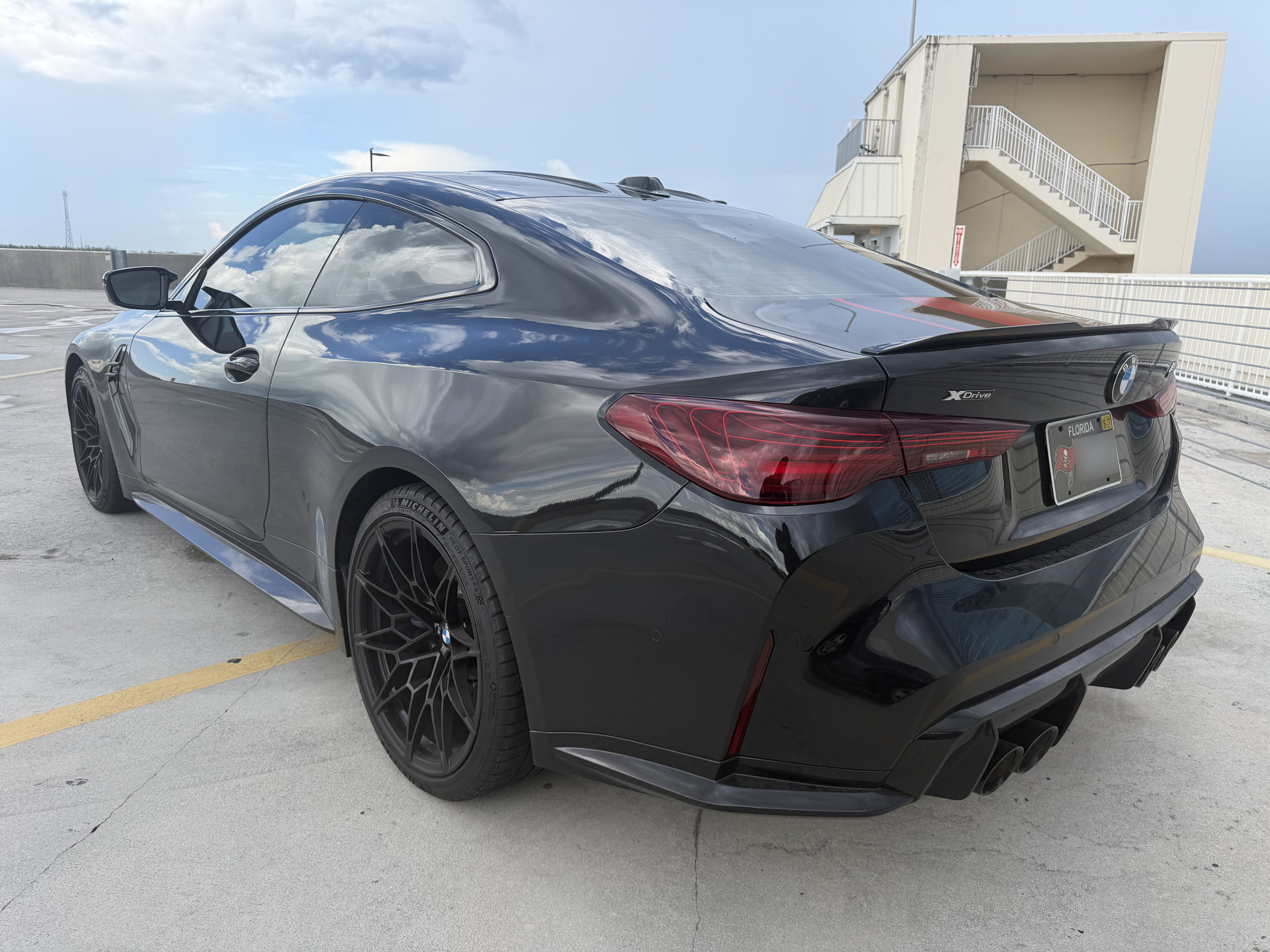Used 2025 BMW M4 xDrive Competition AWD/4WD image 8
