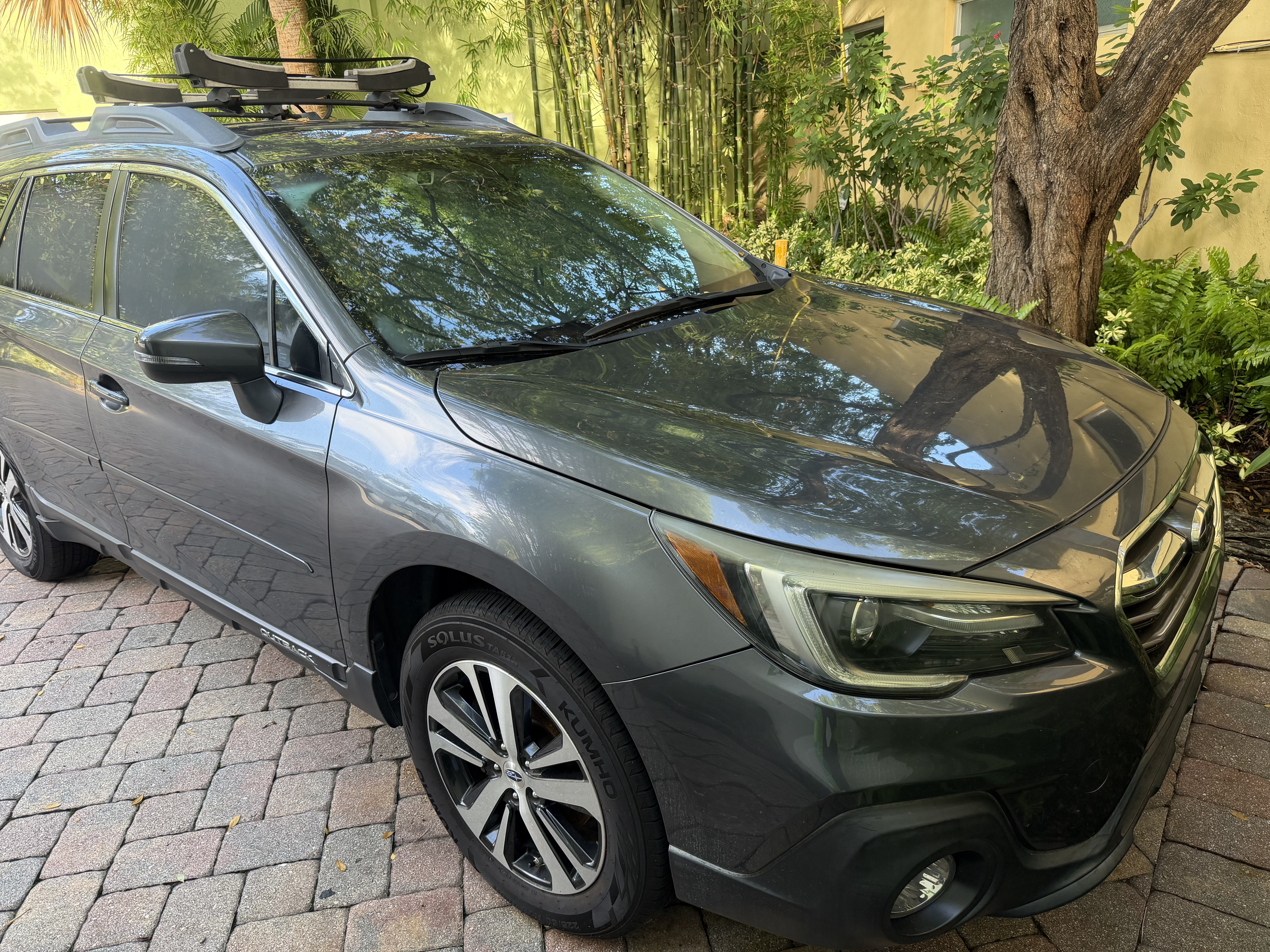 Used 2019 Subaru Outback 2.5i Limited AWD/4WD image 1