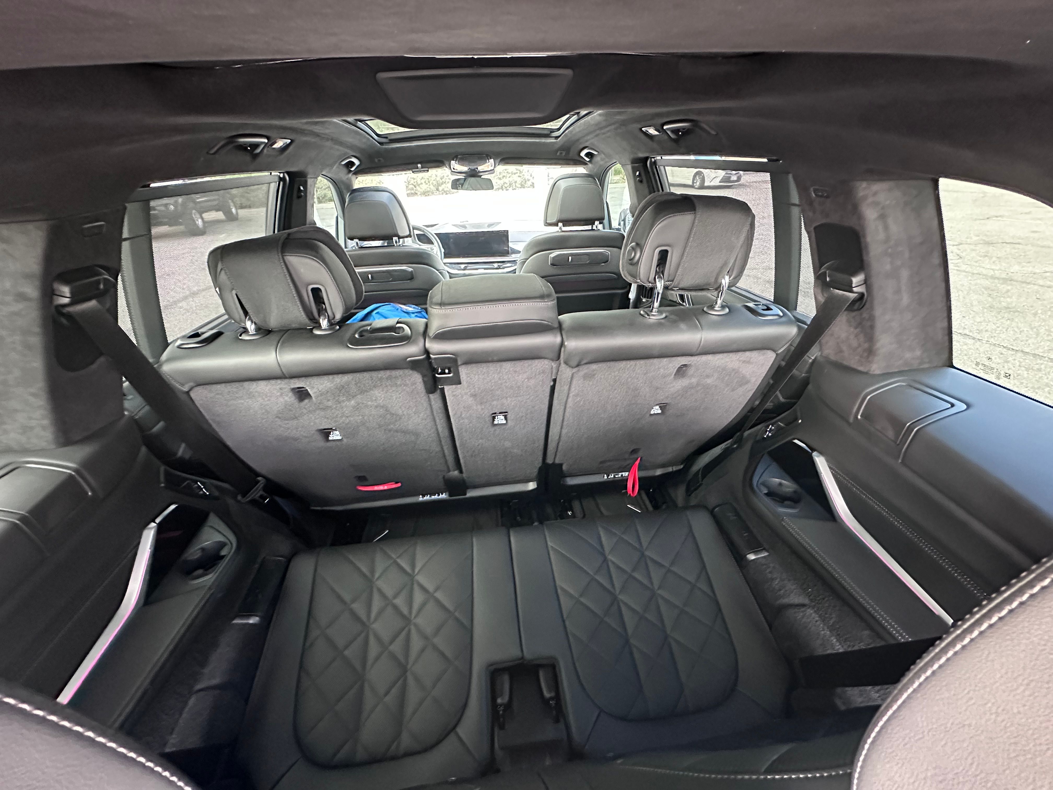 Used 2024 BMW X7 xDrive40i w/ M Sport Package AWD/4WD image 16