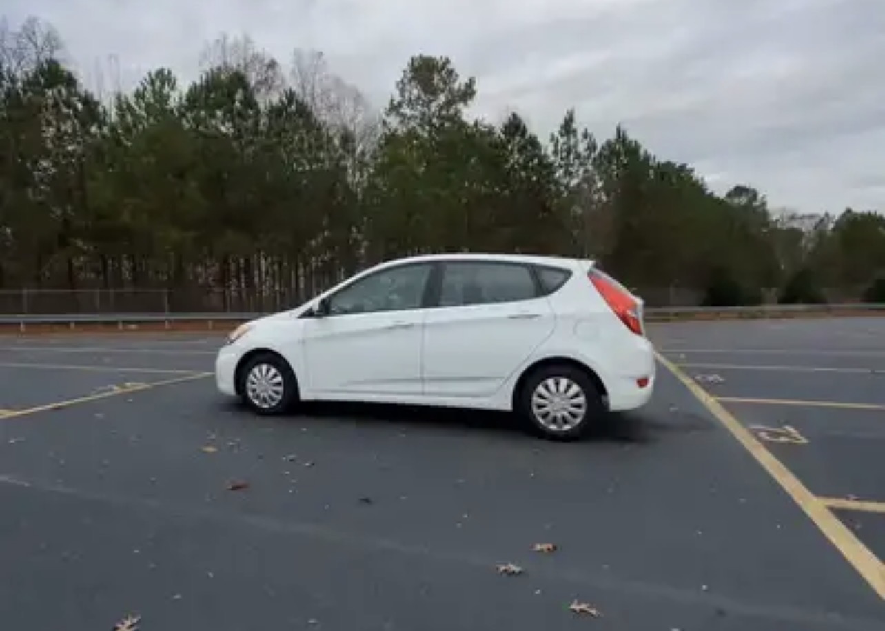 Used 2017 Hyundai Accent SE FWD image 4