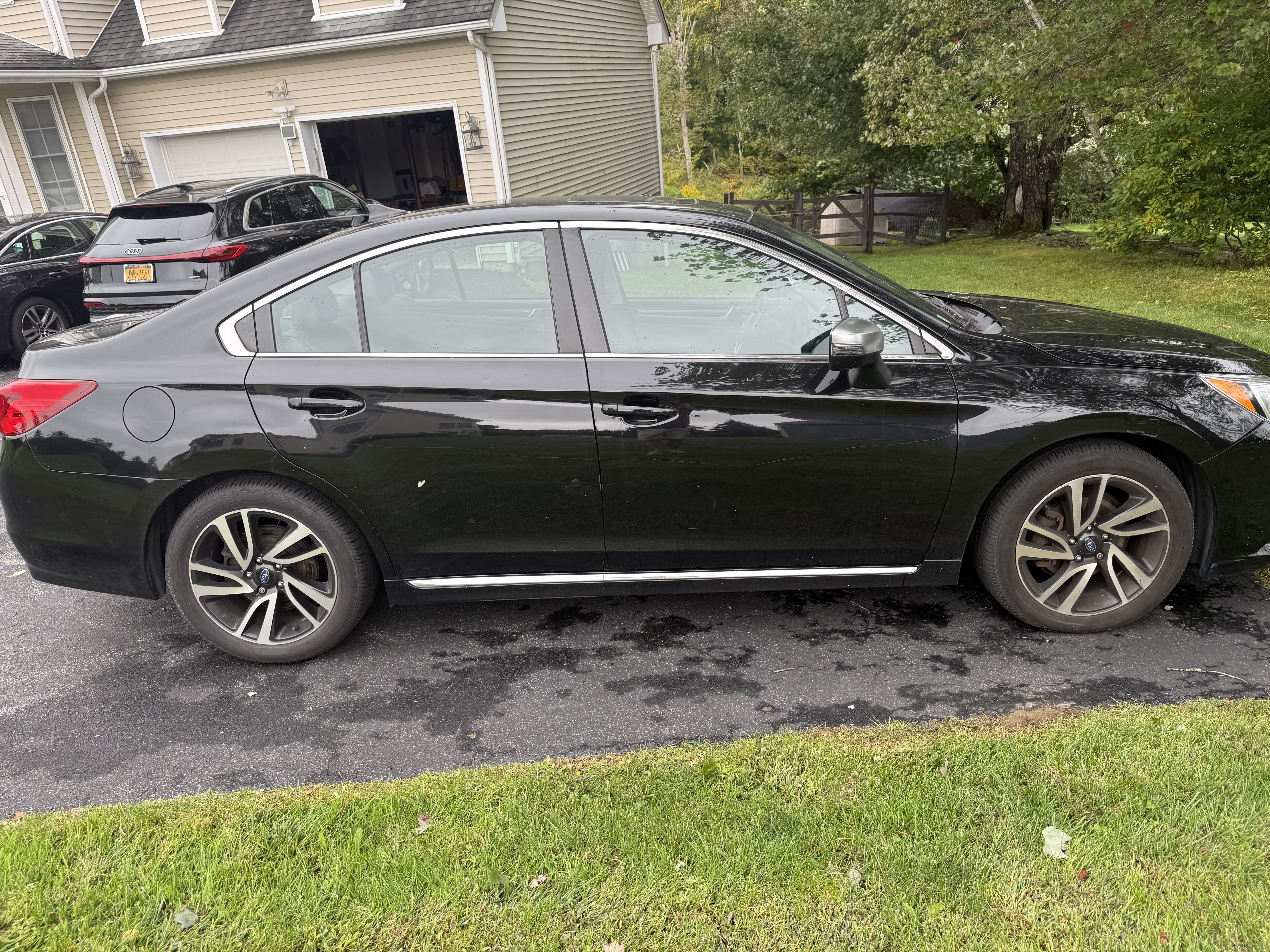 Used 2017 Subaru Legacy 2.5i Sport AWD/4WD image 9