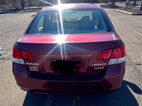 Used 2014 Subaru Legacy 2.5i AWD/4WD image 9