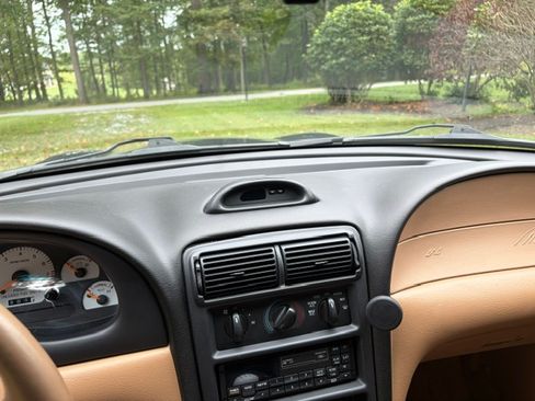 Used 1997 Ford Mustang Cobra RWD image 22
