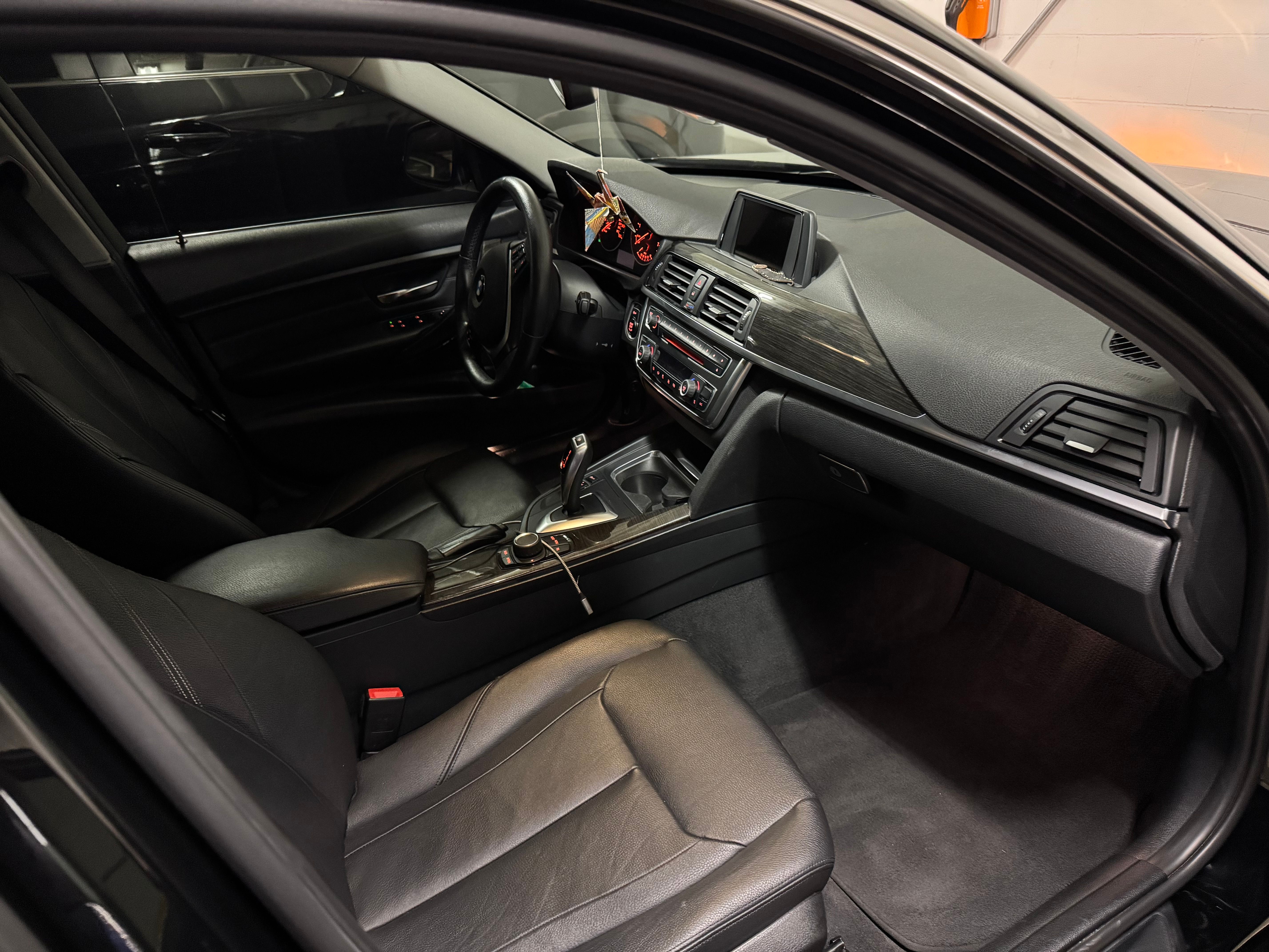 Used 2014 BMW 328i Sedan RWD image 8