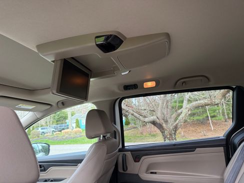 Used 2019 Honda Odyssey EX-L image 8