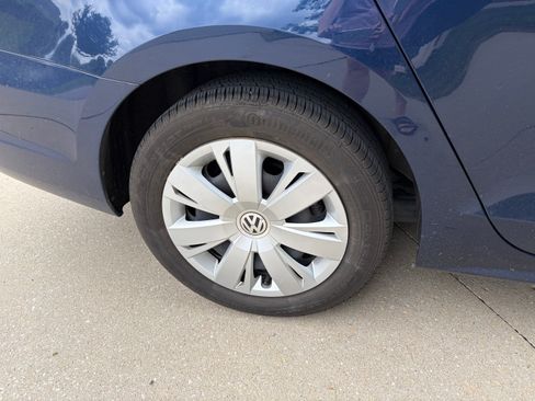 Used 2014 Volkswagen Jetta SE FWD image 17