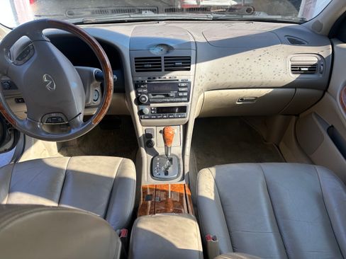 Used 2002 INFINITI I35 image 6