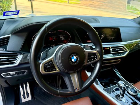 Used 2022 BMW X5 M50i w/ Executive Package image 11