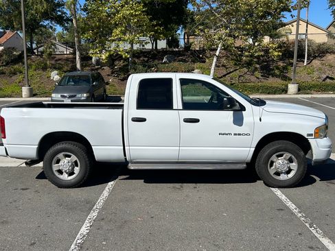 Used 2003 Dodge Ram 2500 Truck 2WD Quad Cab image 4
