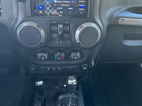Used 2015 Jeep Wrangler Unlimited Sport AWD/4WD image 14