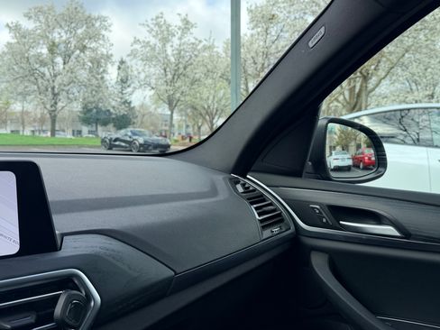 Used 2024 BMW X3 xDrive30i w/ Convenience Package image 10