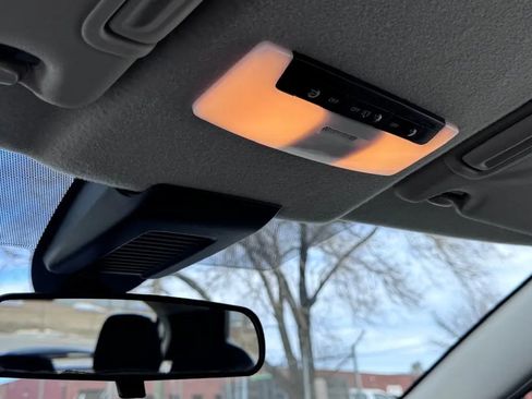 Used 2021 Nissan Kicks S image 14