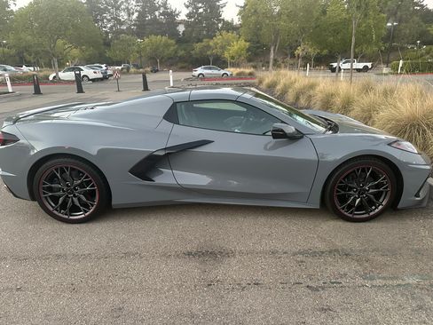 Used 2025 Chevrolet Corvette Stingray Preferred Conv w/ 2LT image 1