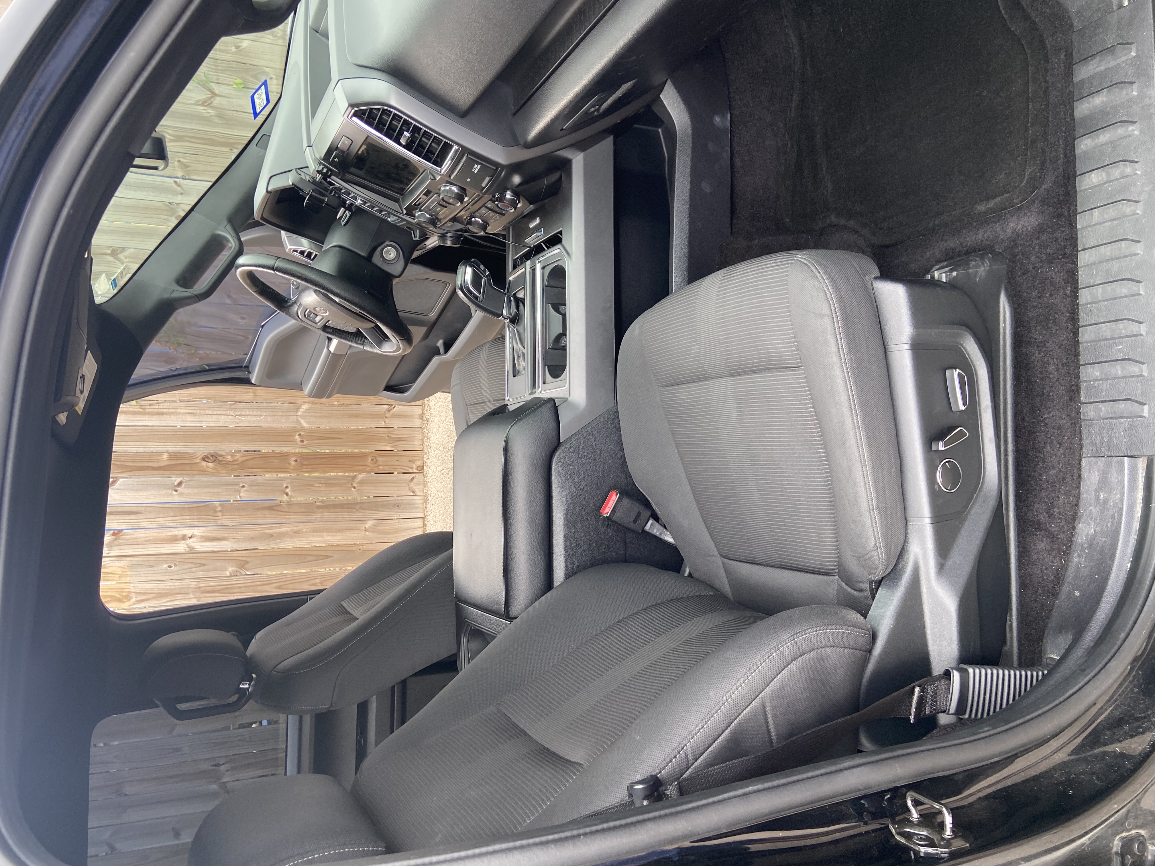 Used 2016 Ford F150 XLT w/ Equipment Group 302A Luxury RWD image 8